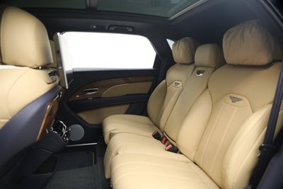 2024 Bentley Bentayga EWB V8