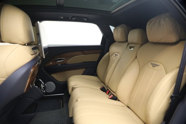 2024 Bentley Bentayga EWB V8