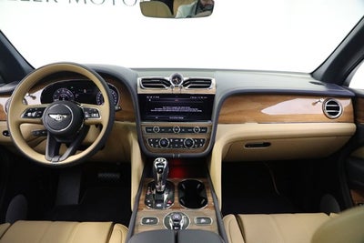 2024 Bentley Bentayga EWB V8