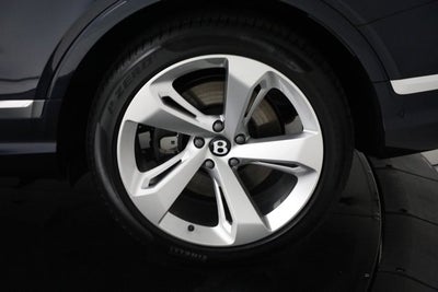 2024 Bentley Bentayga EWB V8