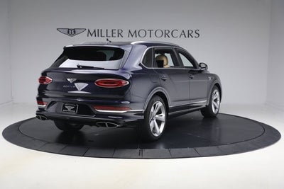 2024 Bentley Bentayga EWB V8