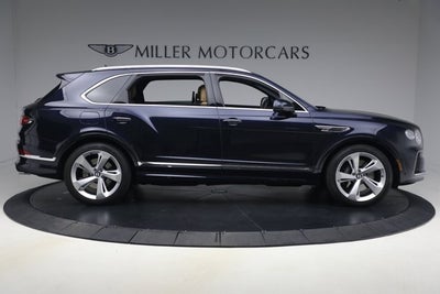 2024 Bentley Bentayga EWB V8