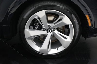 2024 Bentley Bentayga EWB V8