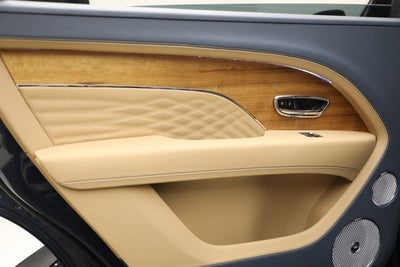 2025 Bentley Bentayga EWB Azure V8