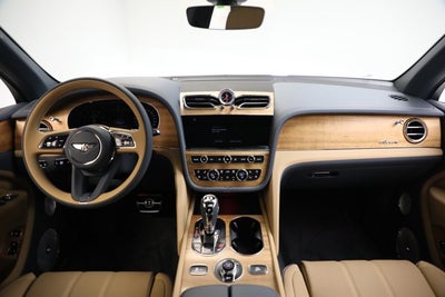 2025 Bentley Bentayga EWB Azure V8