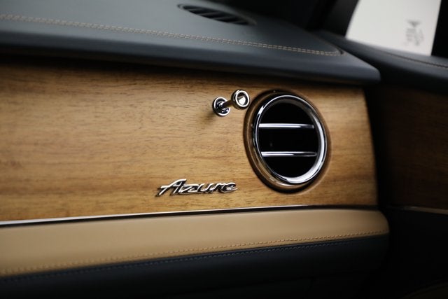 2025 Bentley Bentayga EWB Azure V8