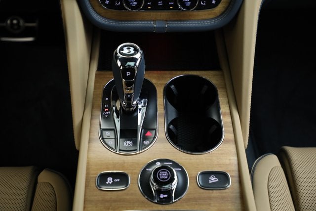 2025 Bentley Bentayga EWB Azure V8
