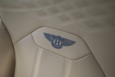 2025 Bentley Bentayga EWB Azure V8