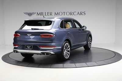2025 Bentley Bentayga EWB Azure V8