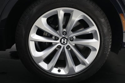 2024 Bentley Bentayga EWB V8