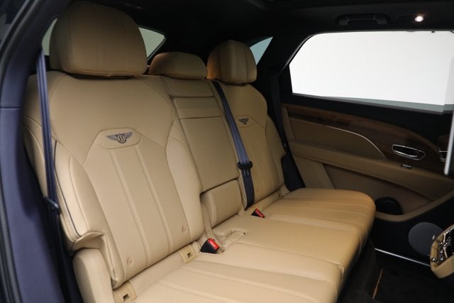 2024 Bentley Bentayga EWB V8