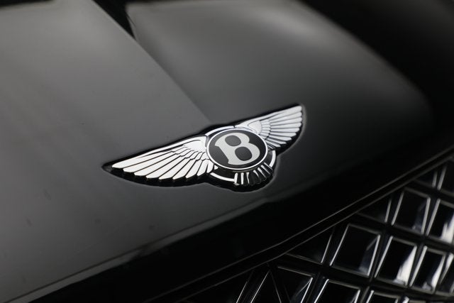 2024 Bentley Bentayga EWB Mulliner V8