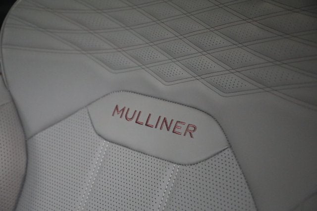 2024 Bentley Bentayga EWB Mulliner V8