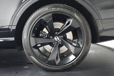 2023 Bentley Bentayga EWB Azure V8 First Edition