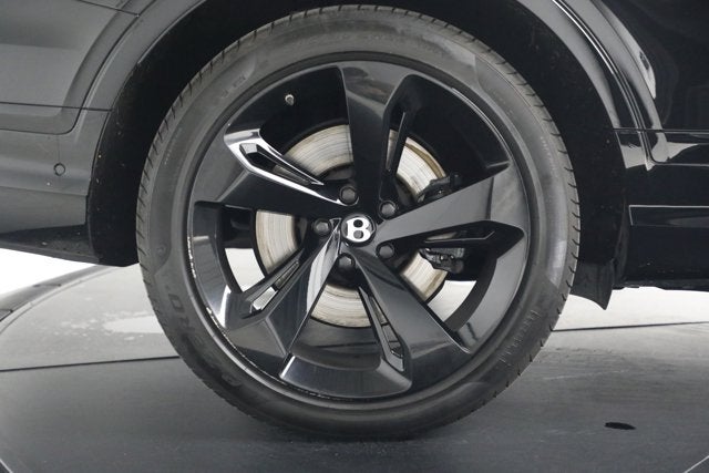 2023 Bentley Bentayga EWB Azure V8 First Edition