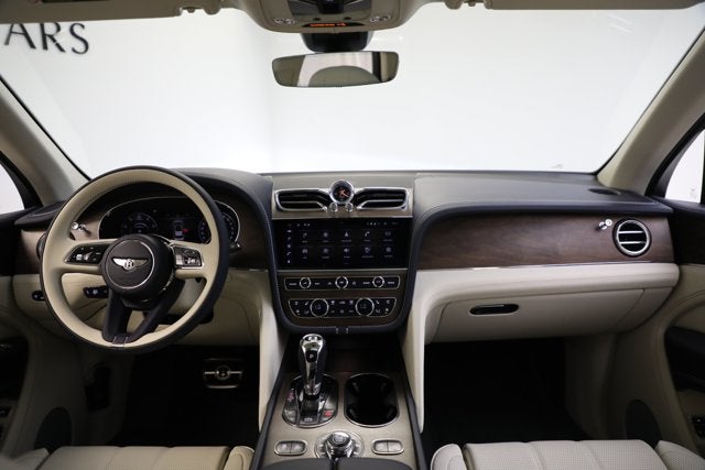 2024 Bentley Bentayga EWB V8