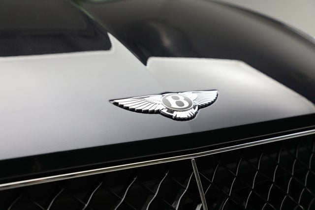 2024 Bentley Bentayga EWB V8