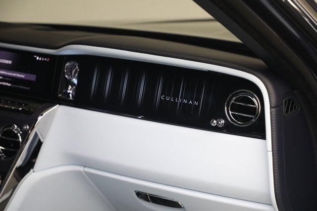 2025 Rolls-Royce Cullinan 