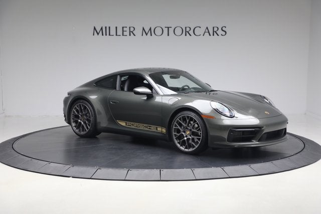 2022 Porsche 911 Carrera