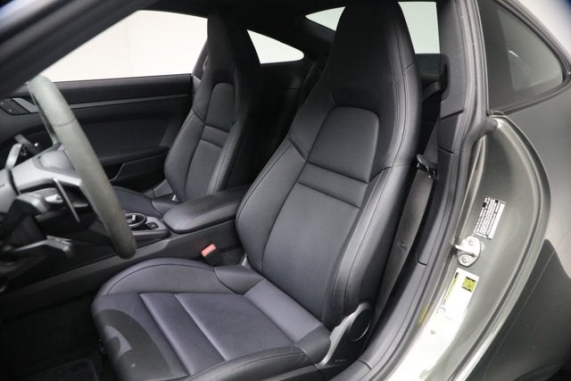 2022 Porsche 911 Carrera