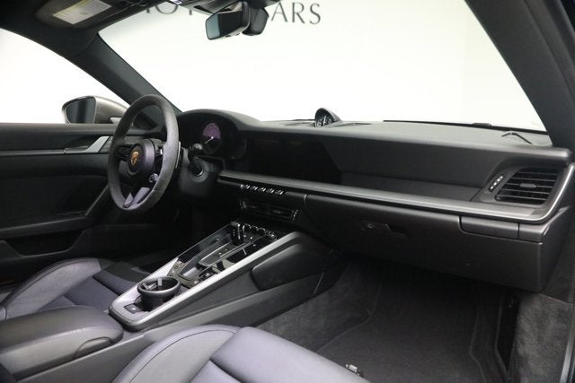 2022 Porsche 911 Carrera