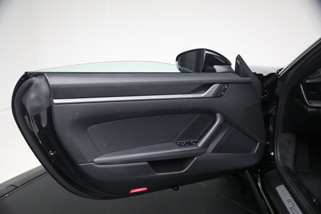 2025 Porsche 911 Carrera