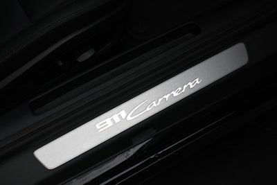 2025 Porsche 911 Carrera