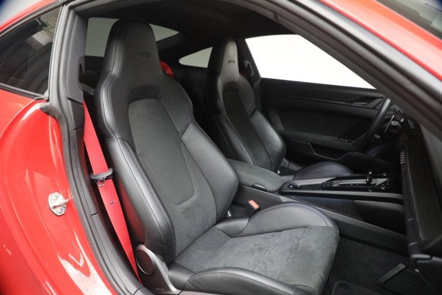 2022 Porsche 911 Carrera 4 GTS
