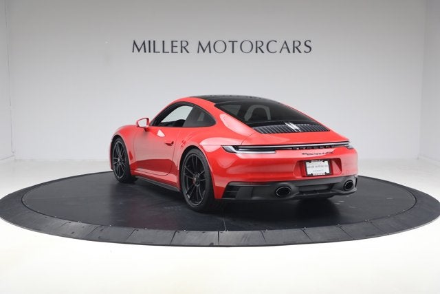 2022 Porsche 911 Carrera 4 GTS
