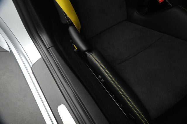 2016 Porsche Cayman GT4