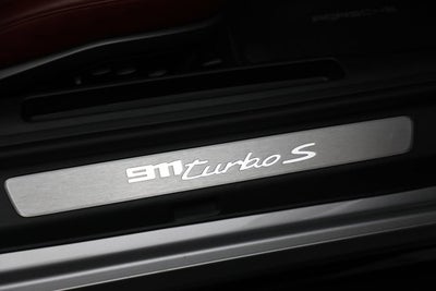 2021 Porsche 911 Turbo S