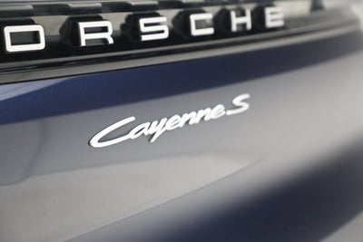 2024 Porsche Cayenne S