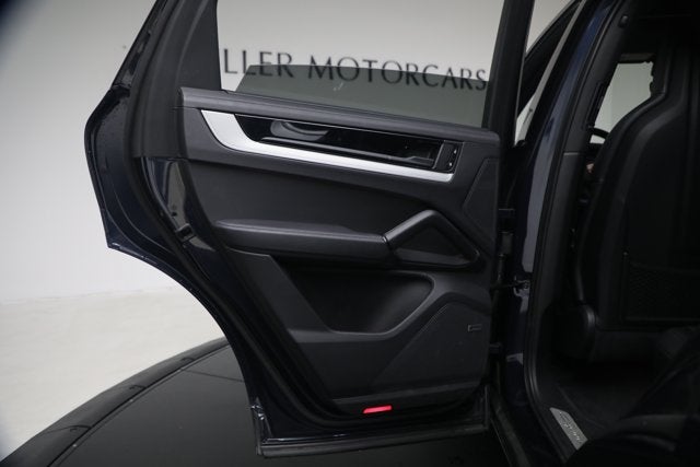 2024 Porsche Cayenne S