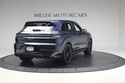 2024 Porsche Cayenne S