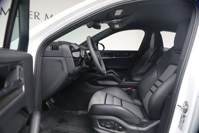 2024 Porsche Cayenne S Coupe