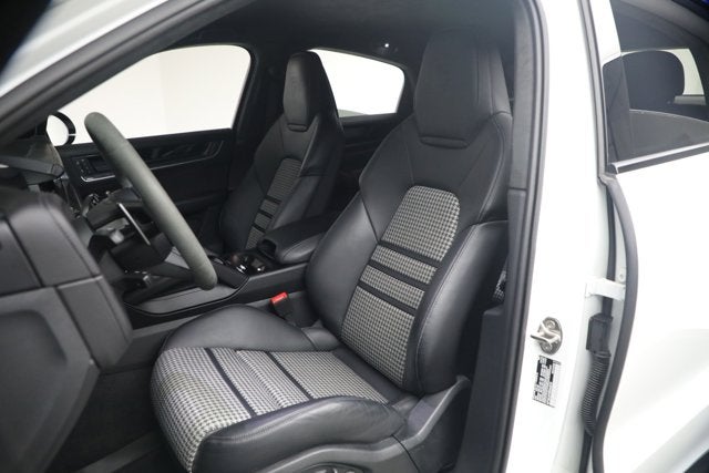 2024 Porsche Cayenne S Coupe