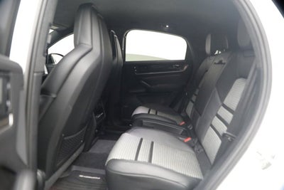 2024 Porsche Cayenne S Coupe