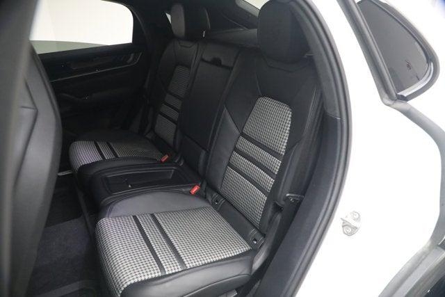 2024 Porsche Cayenne S Coupe
