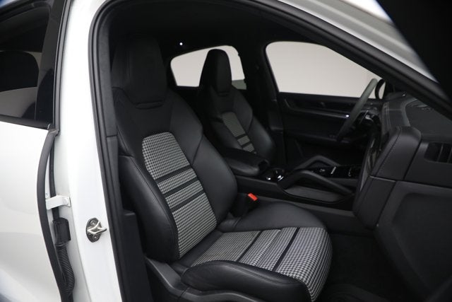 2024 Porsche Cayenne S Coupe