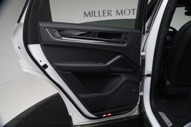 2024 Porsche Cayenne S Coupe