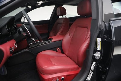 2022 Maserati Quattroporte Modena Q4