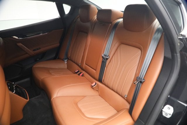 2022 Maserati Quattroporte Modena Q4