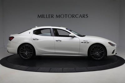 2022 Maserati Ghibli Modena Q4