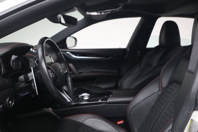 2022 Maserati Ghibli Modena Q4