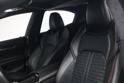 2022 Maserati Ghibli Modena Q4
