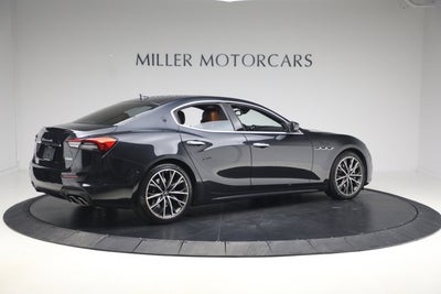 2023 Maserati Ghibli Modena Q4