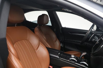 2023 Maserati Ghibli Modena Q4