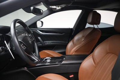 2023 Maserati Ghibli Modena Q4