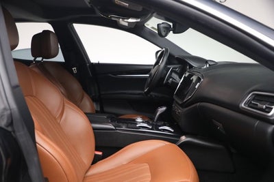 2023 Maserati Ghibli Modena Q4