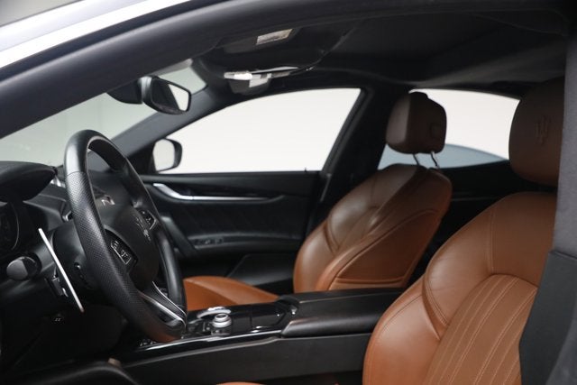 2023 Maserati Ghibli Modena Q4